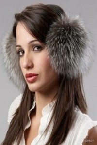 Jako sněhová královna / Kožešiny a chlupaté doplňky (http://www.luxurymag.cz)